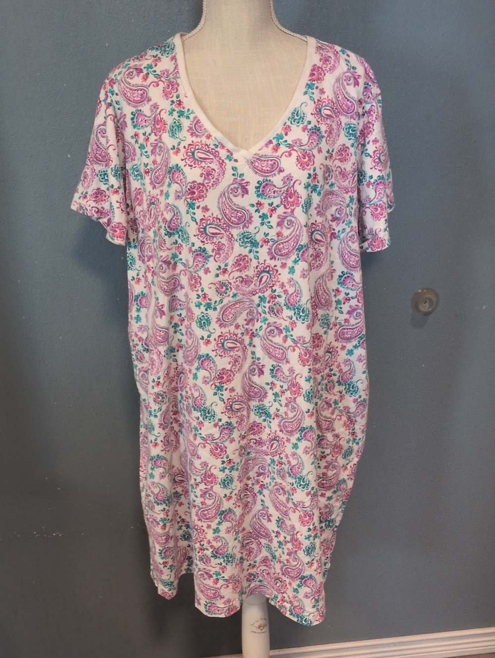 DreamsCo Vintage 90's Paisley Print 100% Cotton Vneck Pajama Sleep Shirt Lounge